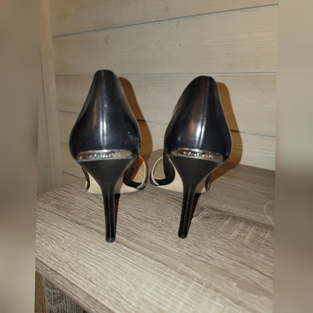 Shoes - Picture 2 of 4